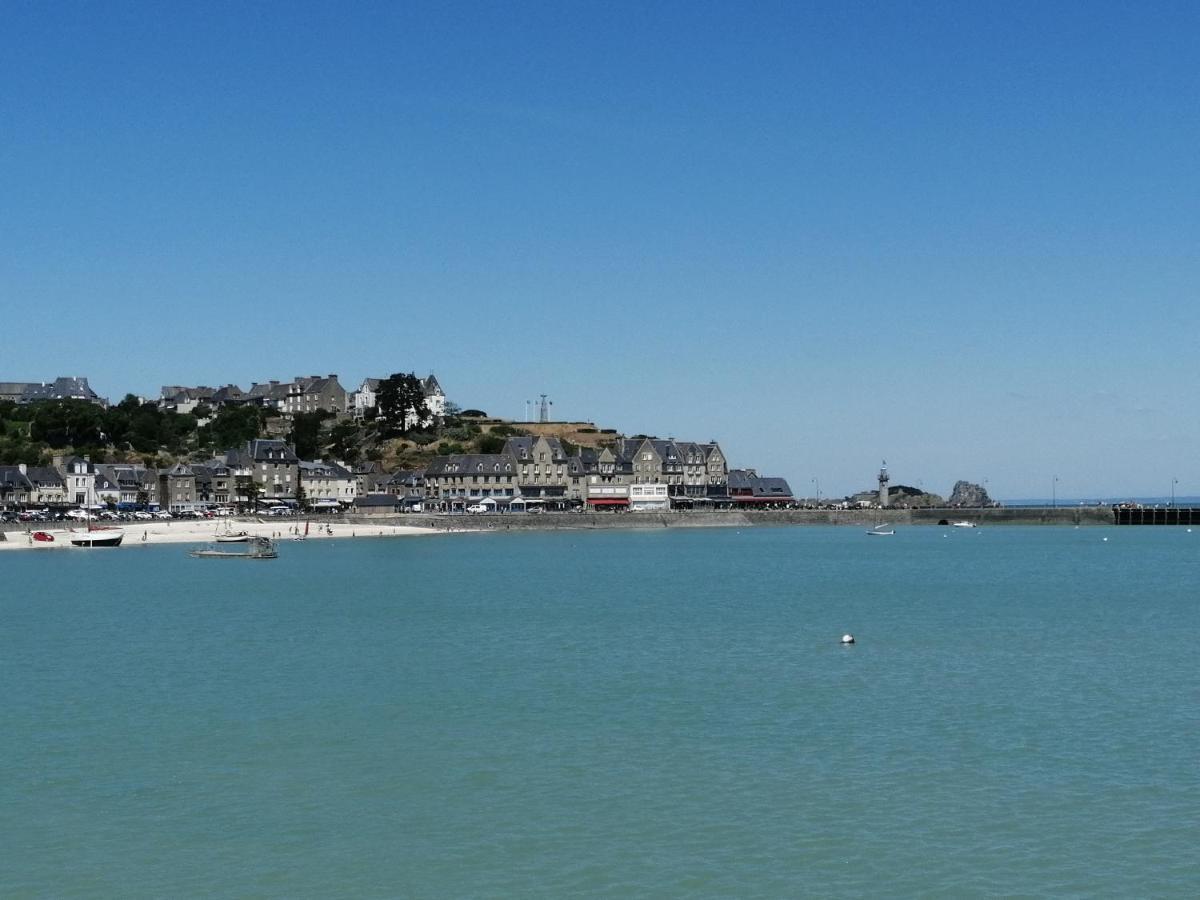 Gite "L'Escale Marine" Cancale Exterior photo